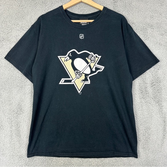 Pittsburgh Graphic T-Shirt 3 Piece Bundle Size Medium and Large - Picture 4 of 15